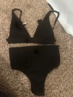 Roma Black Women's Garment with Label